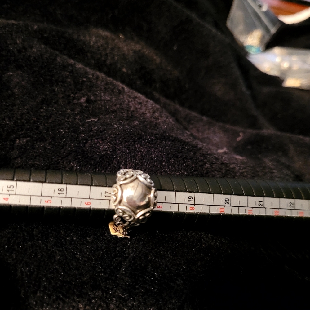 Vintage Boho Dome Ring. Size 8/expandable - Picture 5 of 5
